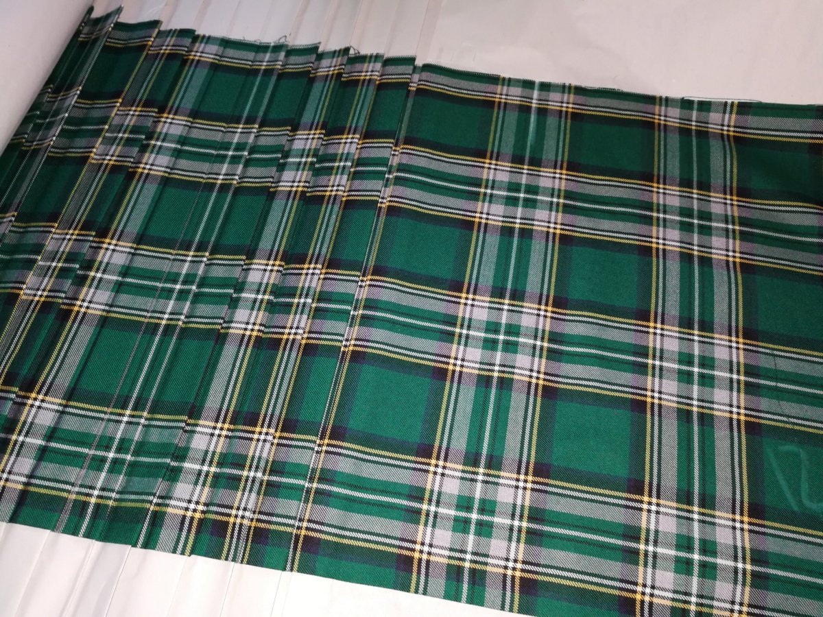 Polleras Kilt, Para uniformes escolares